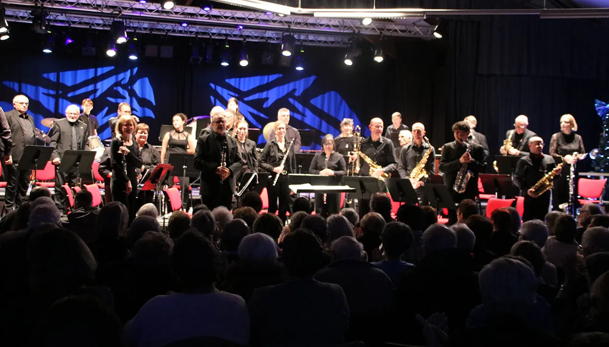 Concert de Sainte-Cécile du 7 décembre 2025 à Golbey : musiciens réunis derrière leurs pupitres
