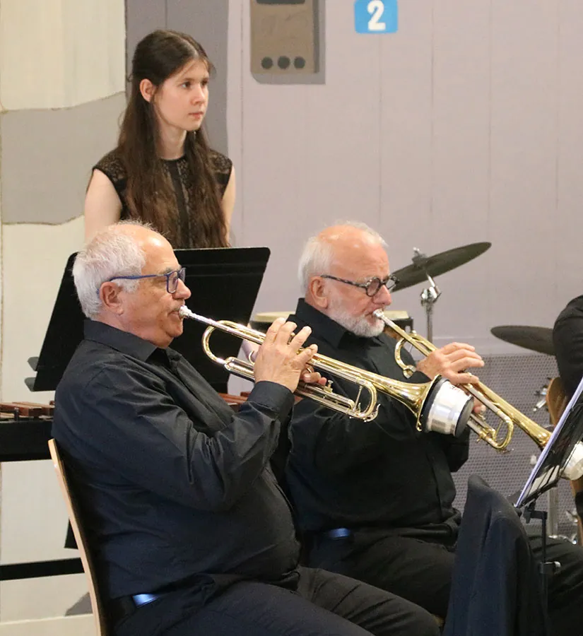 Musiciens jouant du xylophone et des trompettes dans le même cadrage — concert de printemps du 17 mai 2026 à Jeuxey