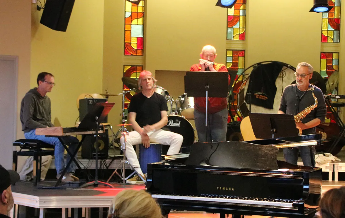 Petit ensemble jazz « Les Écureuils » autour du piano — jam session jazz du 19 mai 2026 à Golbey