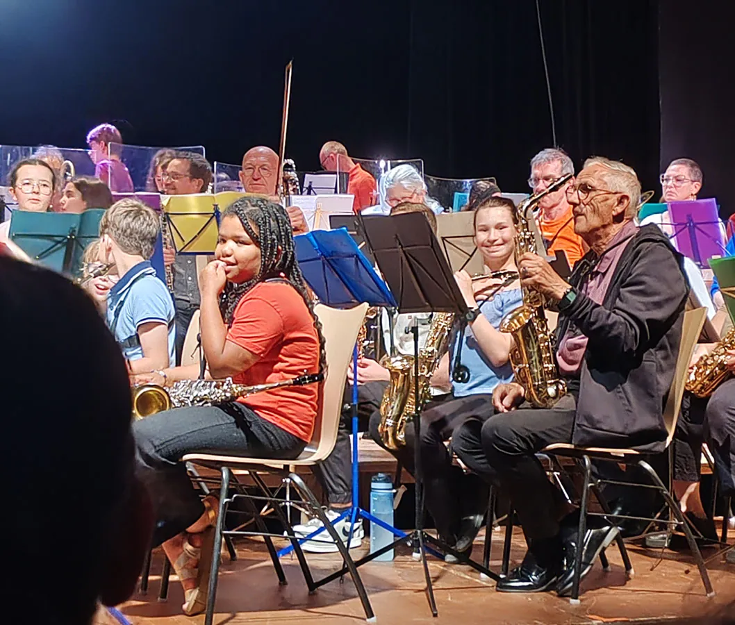Groupe de saxophonistes en situation de concert — rencontre de classe d’orchestre du 23 mai 2026 à Vandœuvre-lès-Nancy