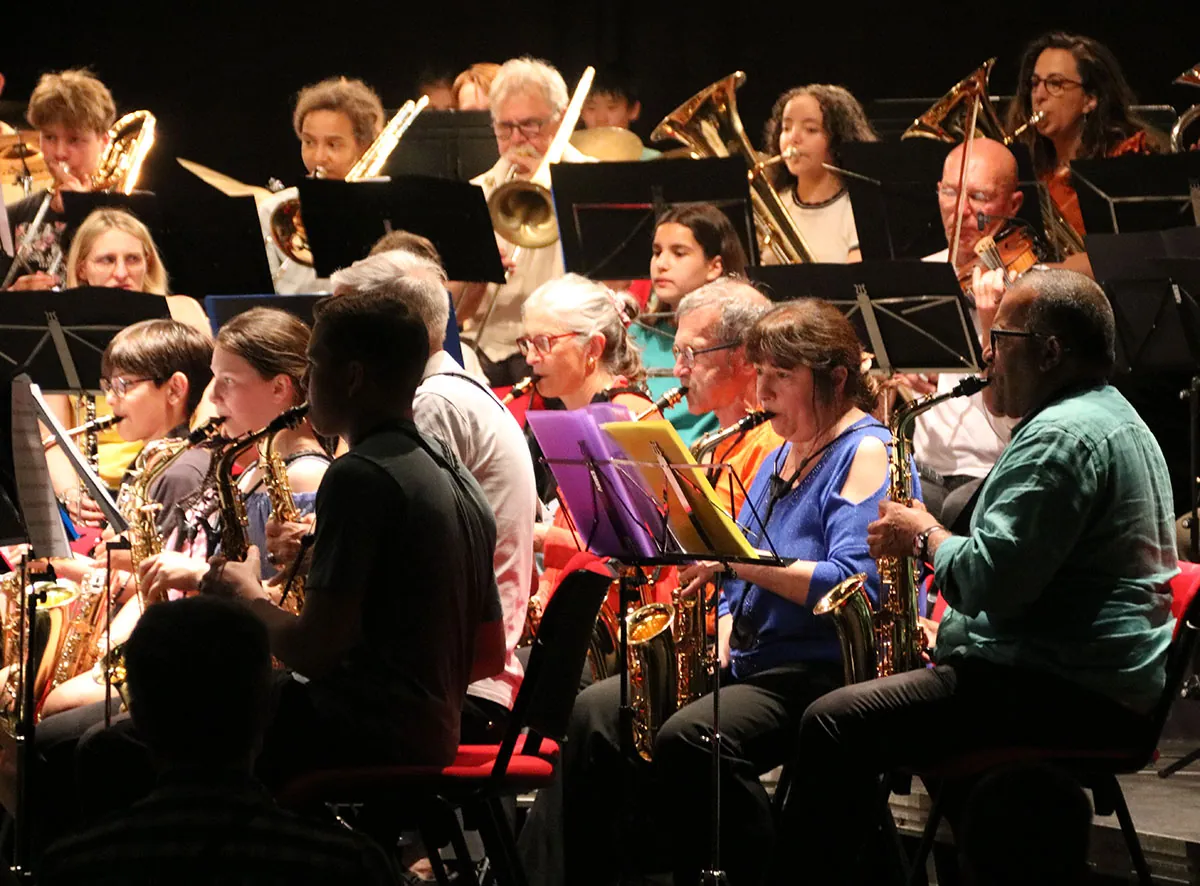 Groupe de saxophonistes en situation de concert — concert des classes d’orchestre du 24 mai 2026 à Golbey