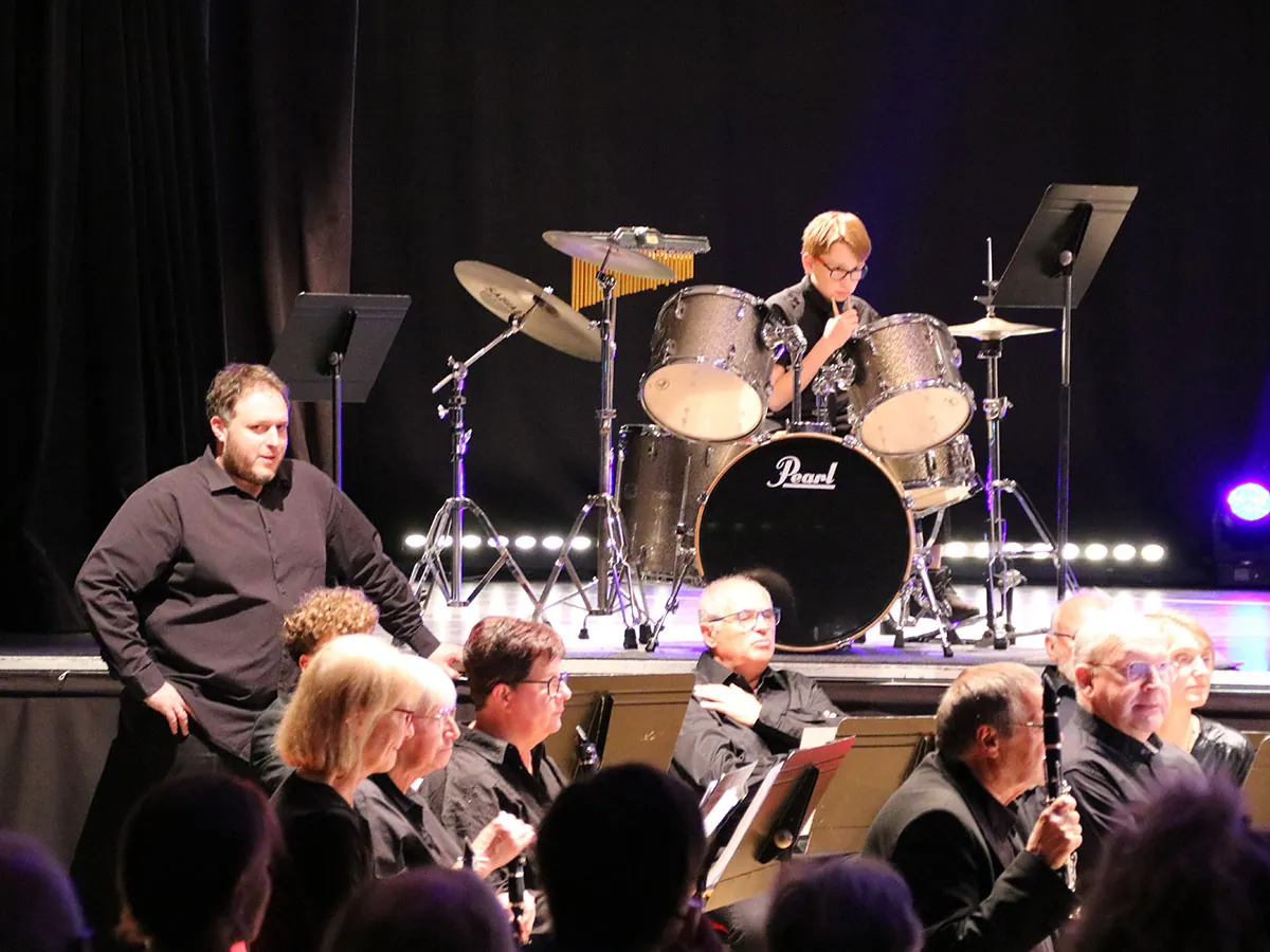 Concert printemps harmonie Golbey chef d’orchestre batteur, 27 avril 2025