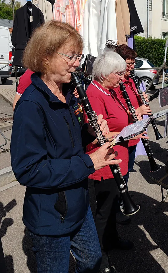 Ensemble de clarinettistes — Foire aux beignets râpés à Golbey, 29 mai 2025