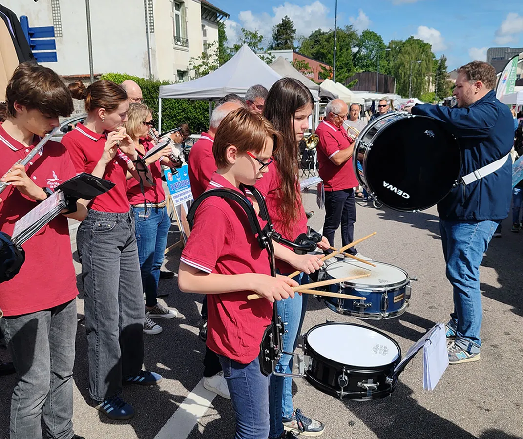 Musiciens de l’orchestre — Foire aux beignets râpés à Golbey, 29 mai 2025