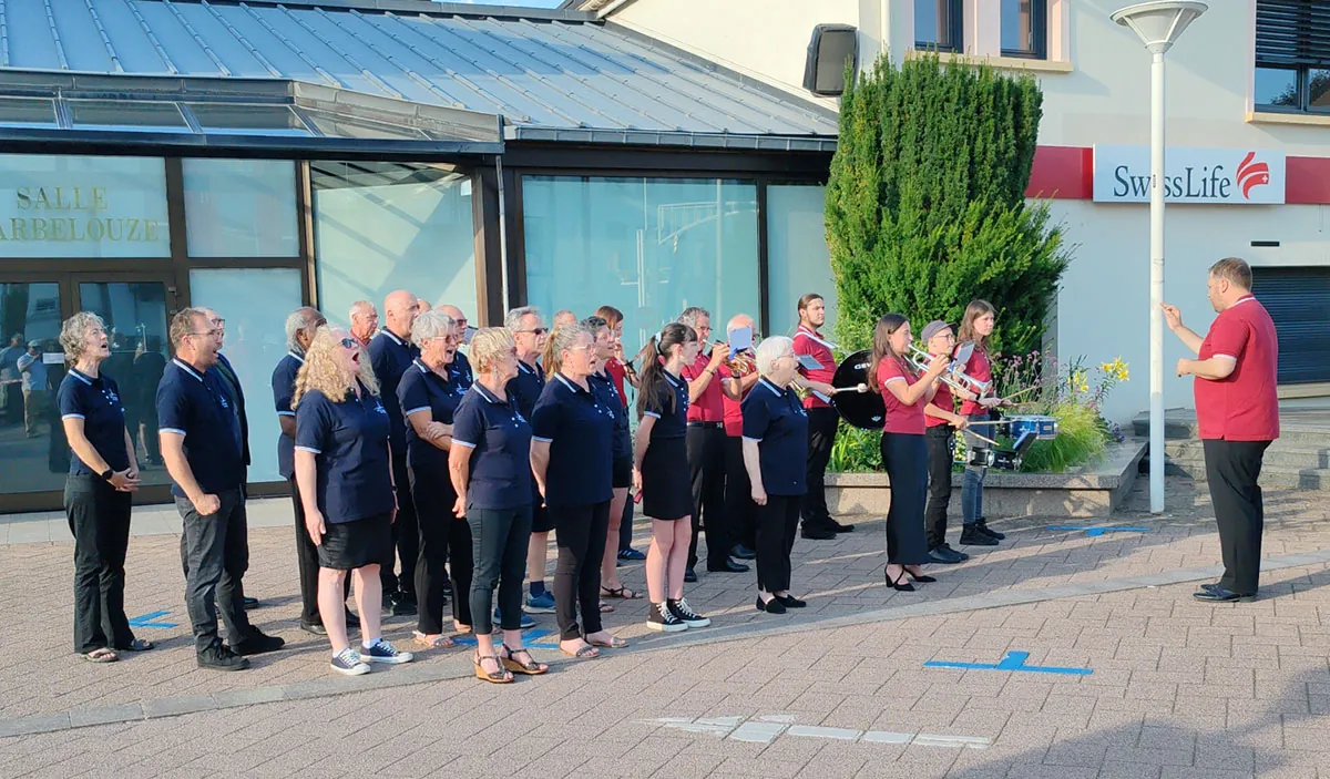 Musiciens et choristes — cérémonie de la Fête nationale à Golbey, 13 juillet 2025