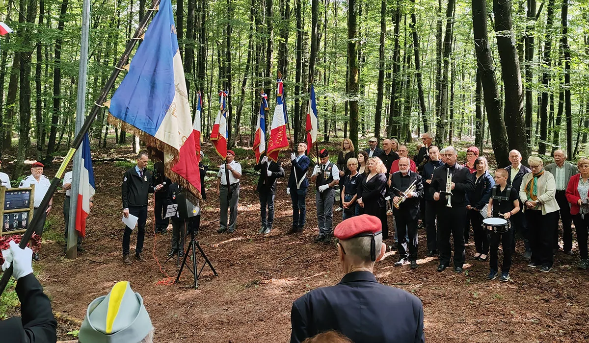 Orchestre d’harmonie en forêt de Renauvoid — cérémonie de Ténèbran à Chaumousey