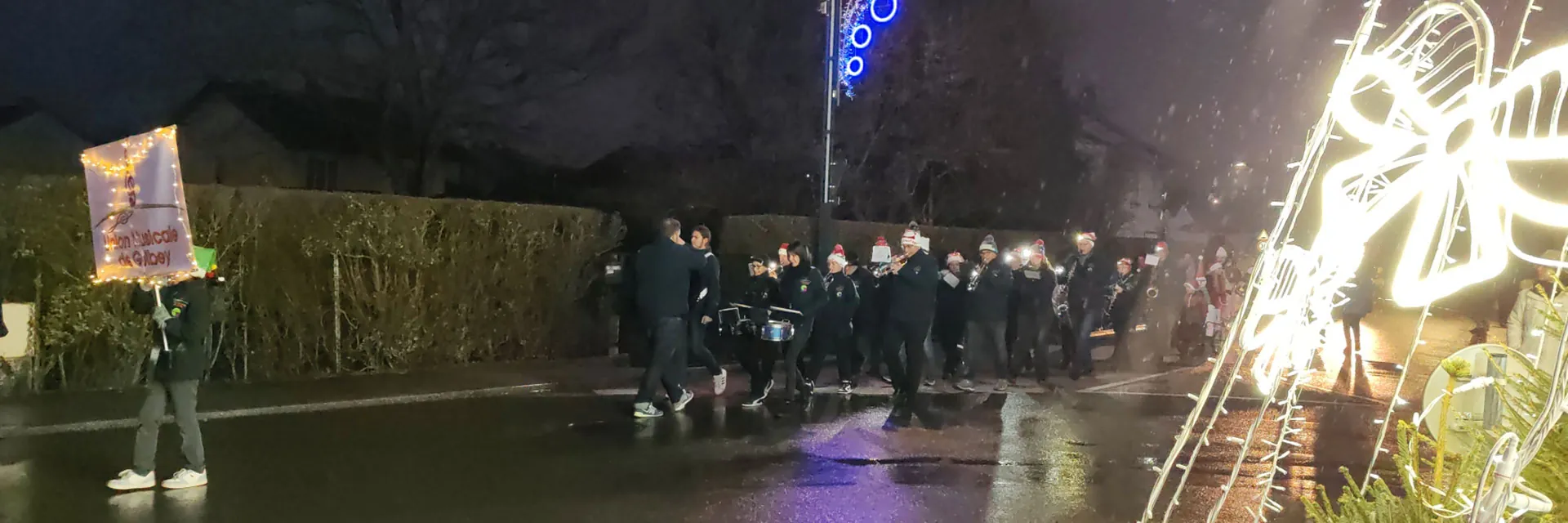 Vue d’ensemble pour l’en-tête — parade de Noël à Golbey