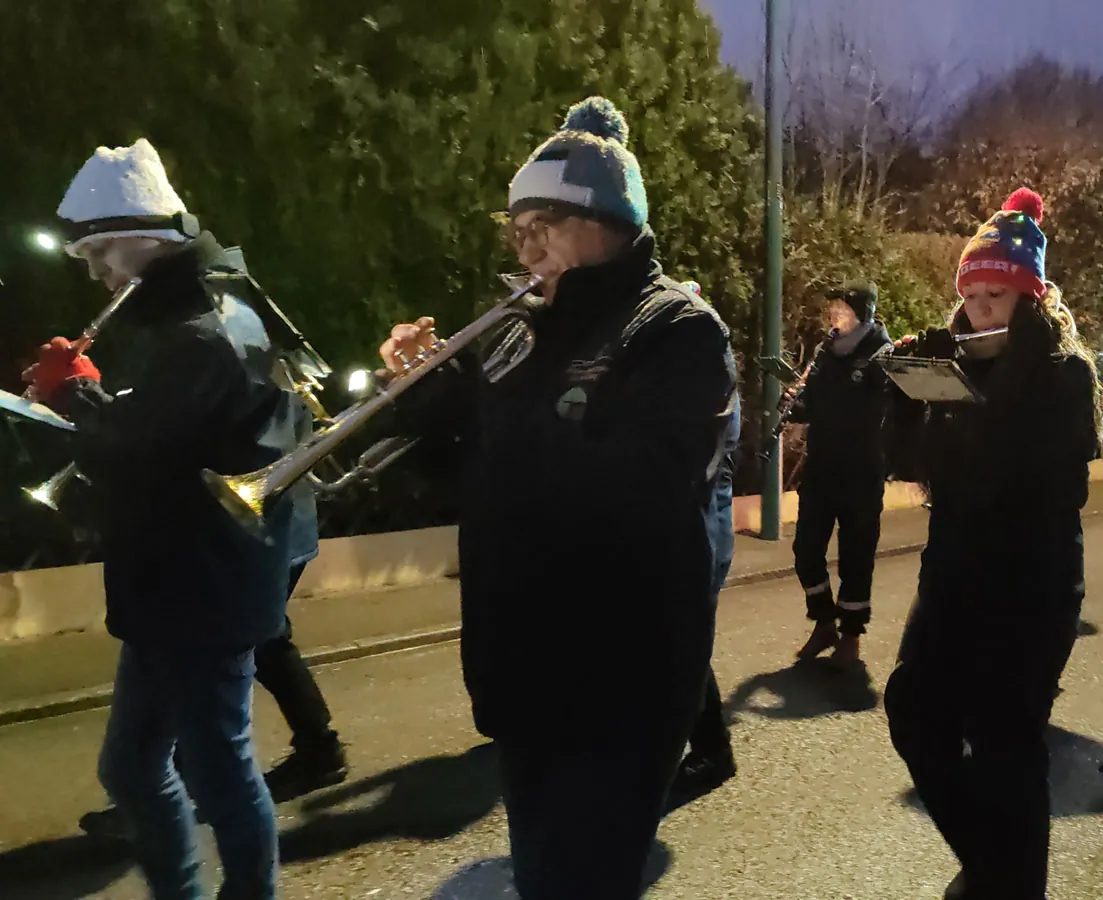 Flutes trompette — parade de Noël à Golbey