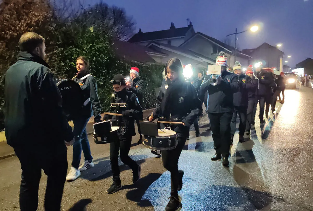 Orchestre Golbey — parade de Noël à Golbey