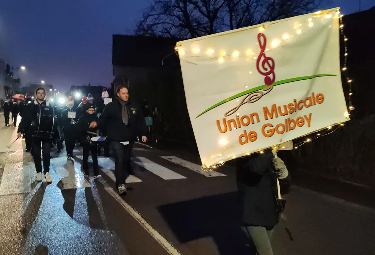 Union Musicale de Golbey — parade de Noël à Golbey
