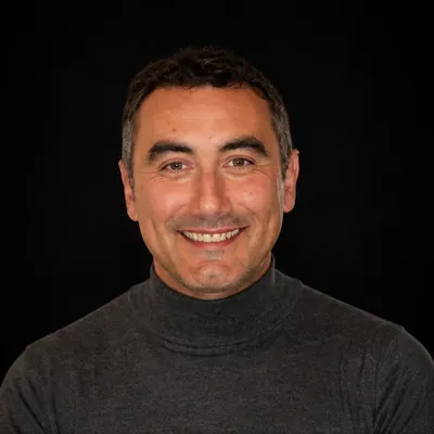 Portrait de Franck Zutterman, professeur de guitare à l'École de musique de Golbey