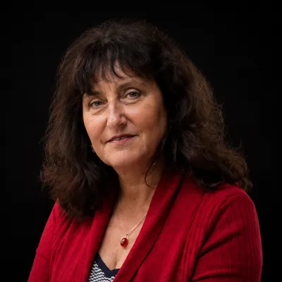 Portrait de Nathalie Dassi, professeure de piano et percussions à l'École de musique de Golbey