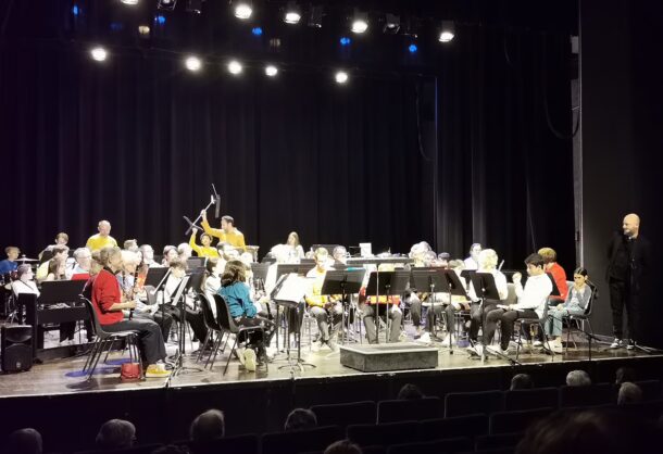 Concert des classes orchestre de vittel, golbey et Vandoeuvre-lès-Nancy à l'Alhambra de Vittel