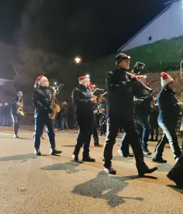 Défilé de Saint Nicolas 2024 à Golbey avec l'orchestre d'Harmonie de l'Union Musicale de Golbey