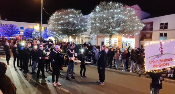 Défilé de Saint Nicolas 2024 à Golbey avec l'orchestre d'Harmonie de l'Union Musicale de Golbey