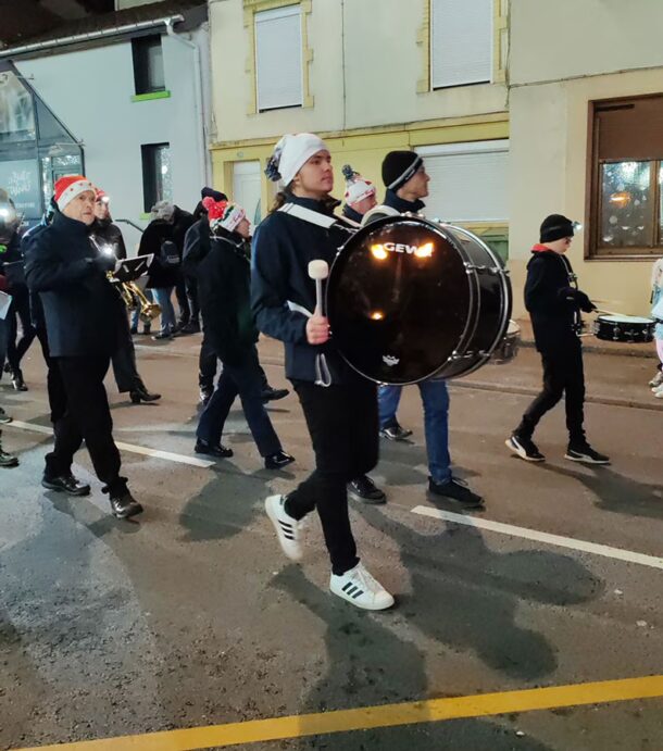 Défilé de Saint Nicolas 2024 à Golbey avec l'orchestre d'Harmonie de l'Union Musicale de Golbey