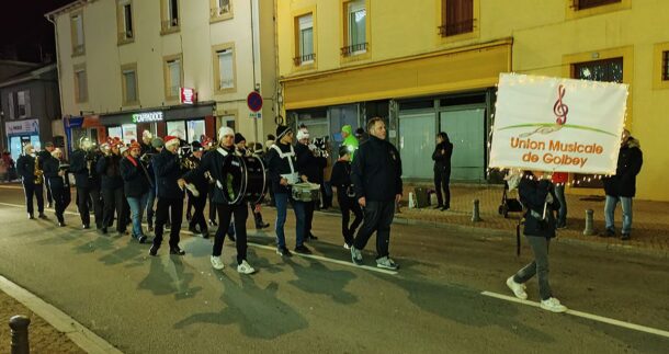 Défilé de Saint Nicolas 2024 à Golbey avec l'orchestre d'Harmonie de l'Union Musicale de Golbey