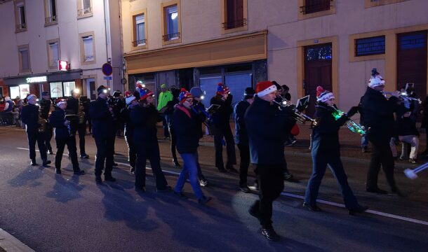 Défilé de Saint Nicolas 2024 à Golbey avec l'orchestre d'Harmonie de l'Union Musicale de Golbey