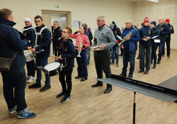 Défilé de Saint Nicolas 2024 à Golbey avec l'orchestre d'Harmonie de l'Union Musicale de Golbey