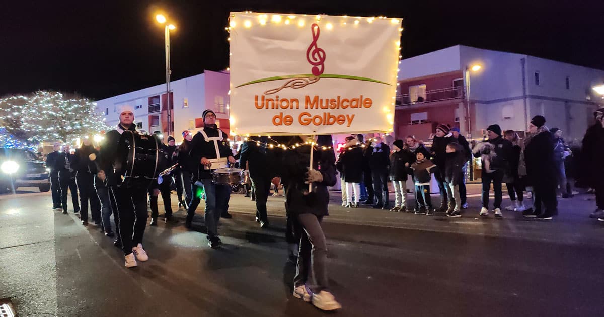 Défilé de Saint Nicolas 2024 à Golbey avec l'orchestre d'Harmonie de l'Union Musicale de Golbey