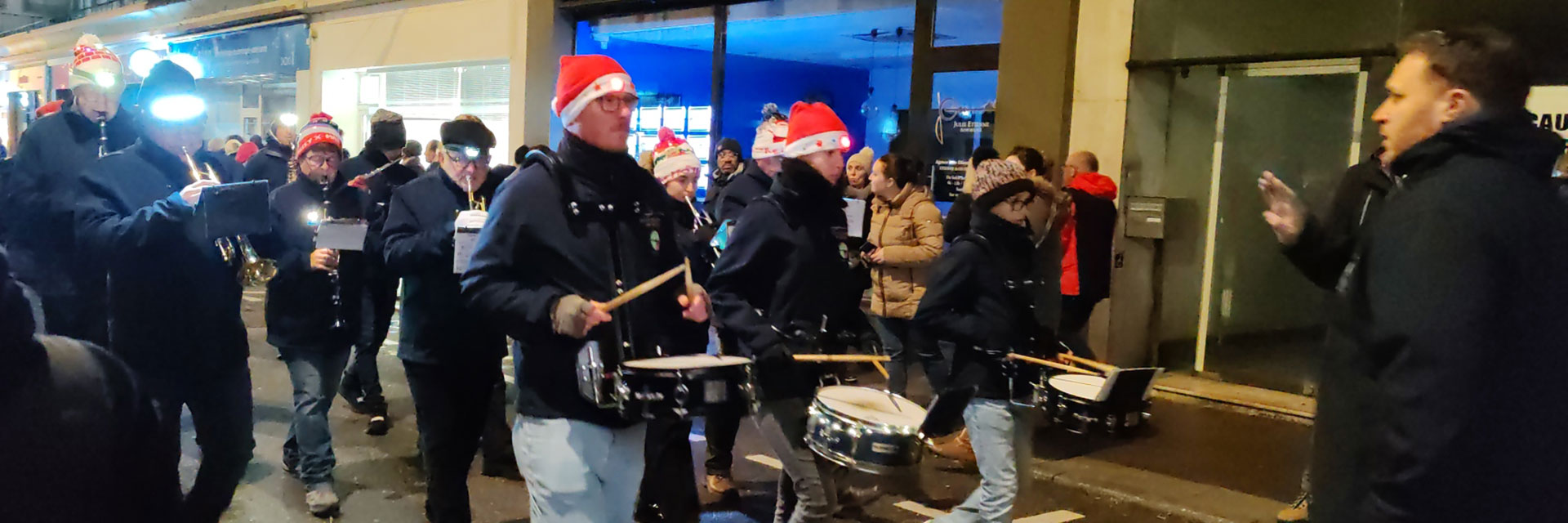 Les musiciens de Golbey dans les rues d’Épinal